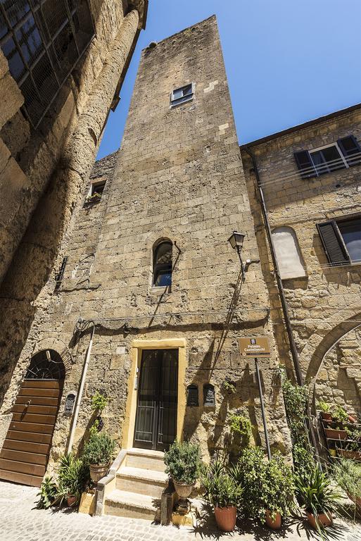 Palazzo Castelleschi Villa Tarquinia Dış mekan fotoğraf